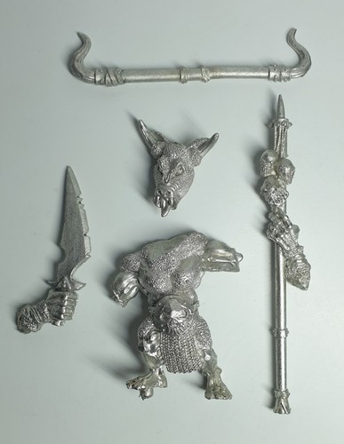 Warhammer old world minotaur - warhammer,