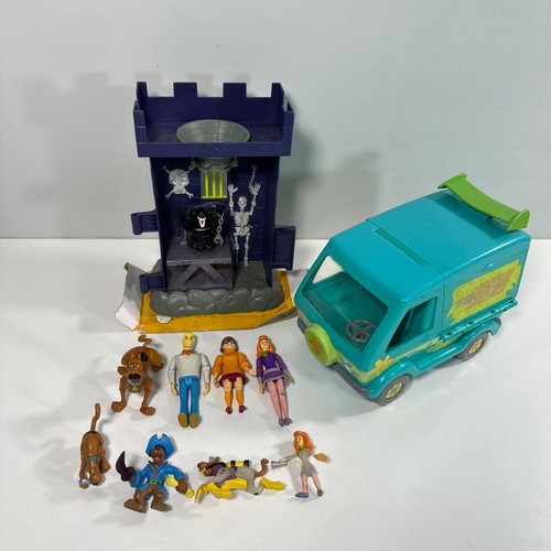 Scooby doo mystery machine van - scooby,