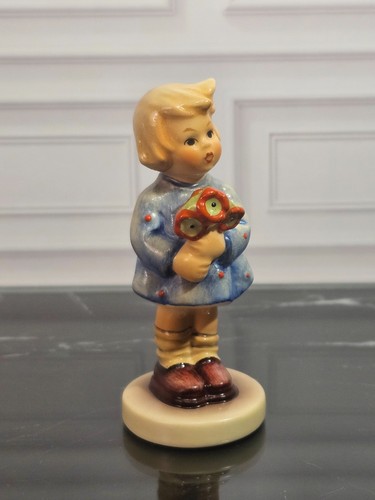 Vintage goebel hummel - hummel, girl