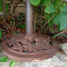 Original cast iron Parasol Base