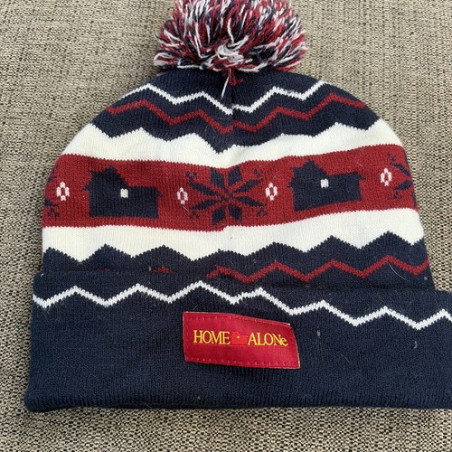 Home alone knit - home,