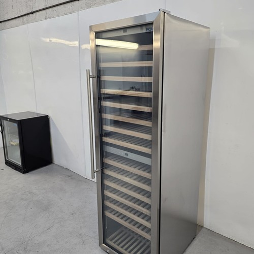Wine fridge single - single, dual