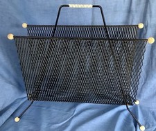 Vintage Industrial Style Wire Metal Grid Mesh Magazine Book Rack Stand