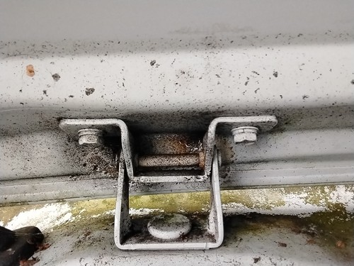 Tailgate hinge hyundai i20 - lh,