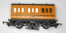 Hornby Track Maintenance Department Cleaning Coach Wagon R296 OO Gauge, good