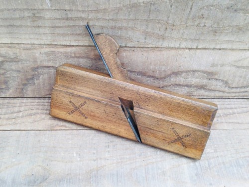 Vintage beechwood 11 - 11, round