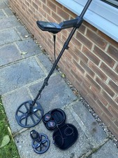 Minelab Equinox 900 Metal Detector with Accessories