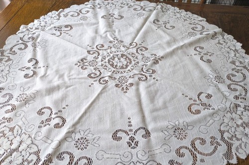 Vintage round lace - vintage, tablecloth