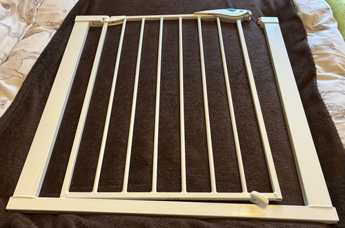 Stair gate screw lindam - stair,