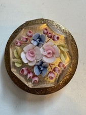 Vintage Decorative Powder  Compact