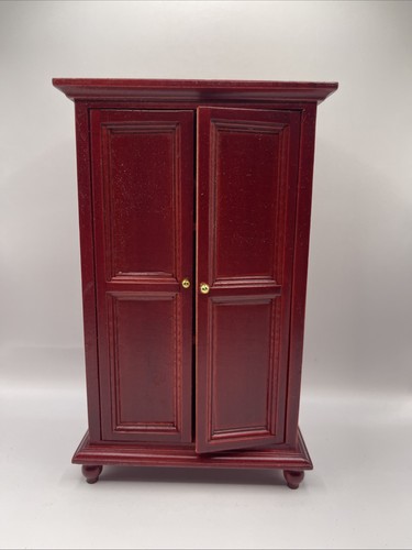Scale dolls house - 1/12,