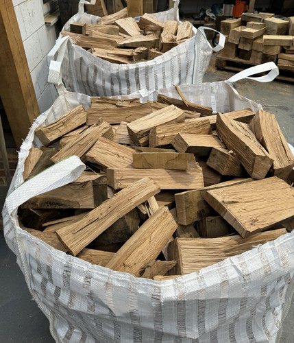 Seasoned oak firewood bulk - seasoned,