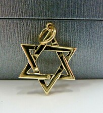Star Of David 9ct Solid Gold Pendant  Solid Fully Hallmarked  Boxed