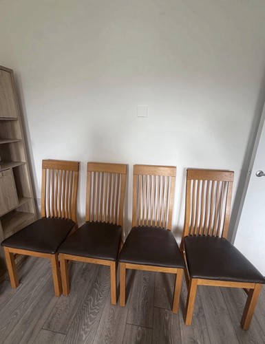 The dining chairs set - the,