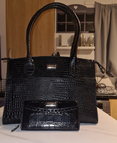 Black osprey london handbag - black,