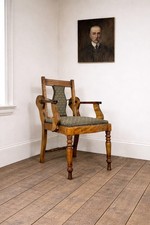 Vintage Antique Barbers Chair 