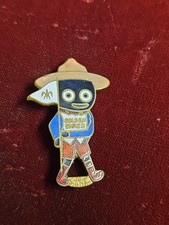 Vintage Pin Brooch Golden