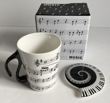 MUSICAL THEMED CERAMIC MUG WITH KEYBOARD LID MUSIC NOTE HANDLE B&W SCORE *NEW*