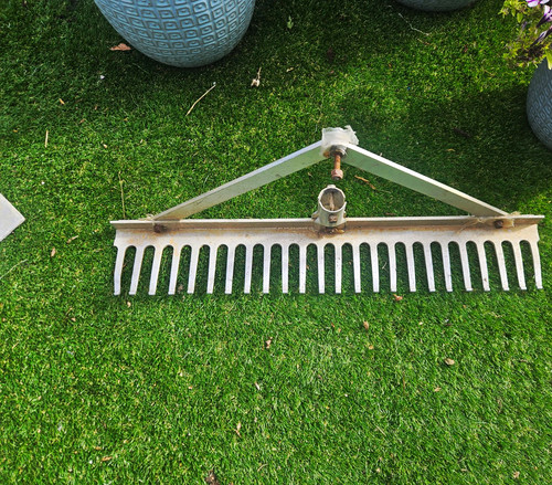 Bulldog aluminium metal hay - aluminium,