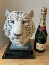 SHUDEHILL COLLECTION REALISTIC WHITE  TIGER HEAD MANTELPIECE SCULPTURE 3.5 KILO