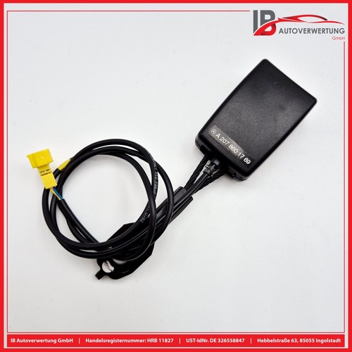Front left seat belt - front,