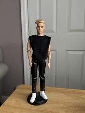 Barbie Signature Looks 5 Ken