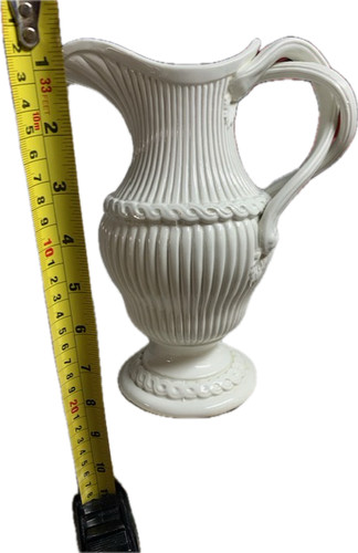 Leeds creamware pitcher - , 10”