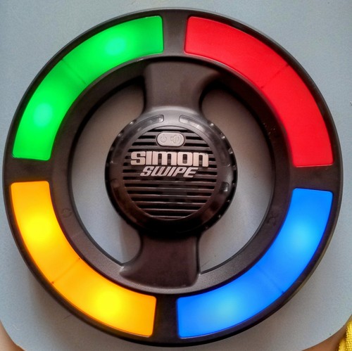 Simon swipe hasbro toys 2013 - swipe,