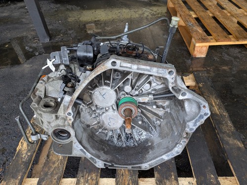 Vauxhall vivaro x82 diesel - x82,