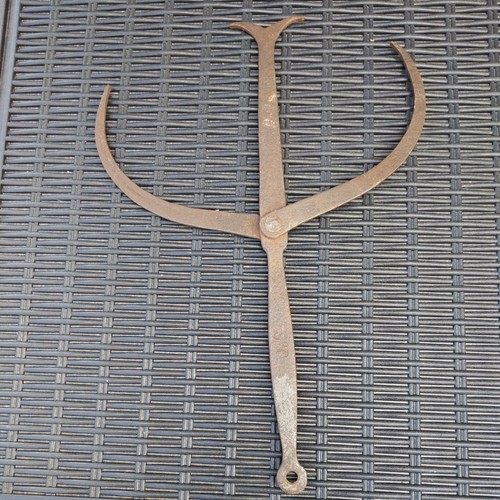 Antique iron double calipers - double,