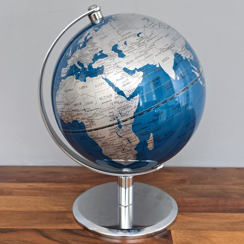 Small rotating tabletop world - rotating,