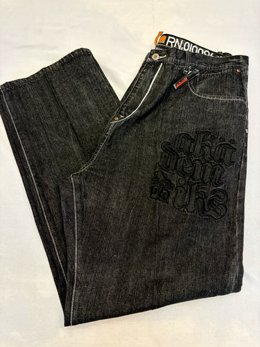 Vtg akademiks y2k - akademiks,
