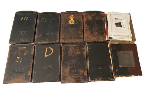 Paris plate holders - holders, &