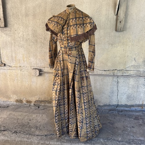 Antique victorian brown blue - antique,