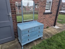 Wooden Dressing Table With 4