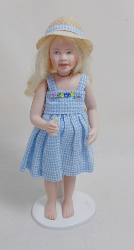 Dolls house miniature artisan - dolls,