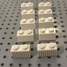 Lego Brick 1x2 with Grille in White Pack 10 / PN 2877 Set 7153 10019 10129