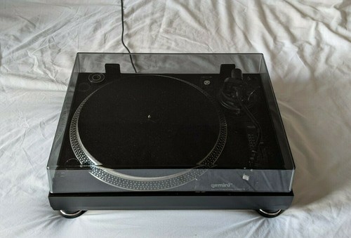 Turntable dustcover hinge - dustcover,