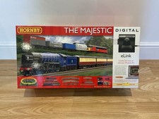 Hornby R1172 the Majestic