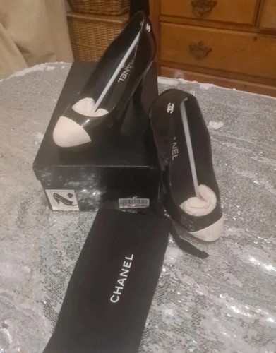 Chanel authentic lady heeled - chanel,