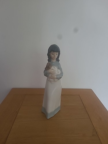 Vintage nao lladro porcelain - vintage,