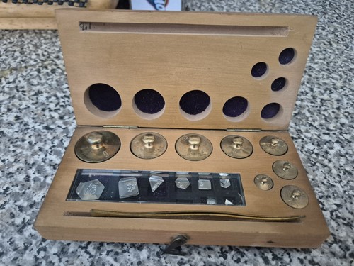 Vintage scale weight set - vintage,