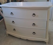 Willis and Gambier Chest of Drawers In Excellent Condition