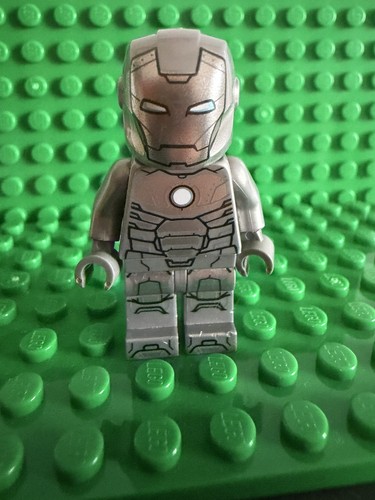 Lego iron man - iron,