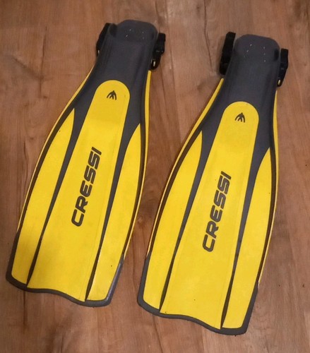 Cressi yellow slipper fins - yellow,