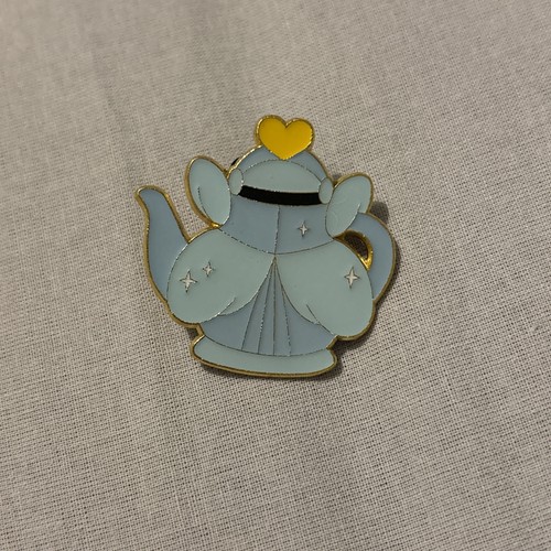 Cinderella teapot pin badge - pin,