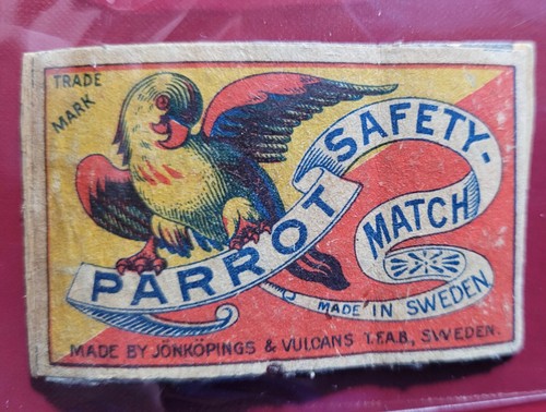 Vintage parrot matchbox safety - matchbox,