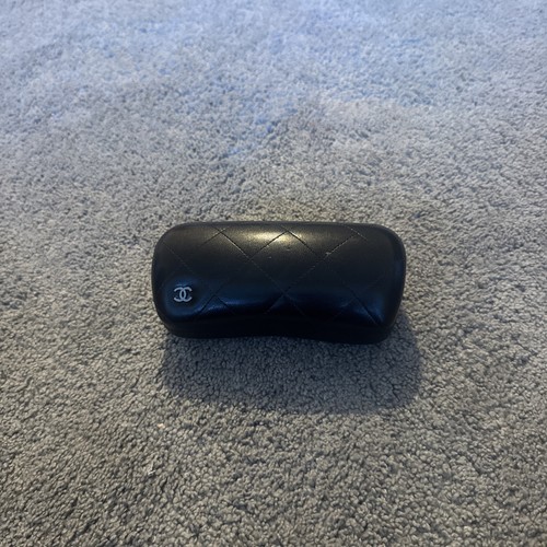 Chanel black quilted - chanel,