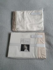 Kylie Minogue 2 Square