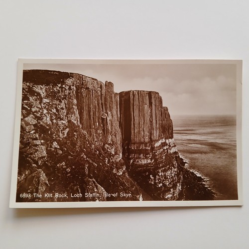 Kilt rock loch - rock, staffin